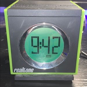 Realtone alarm clock and radio